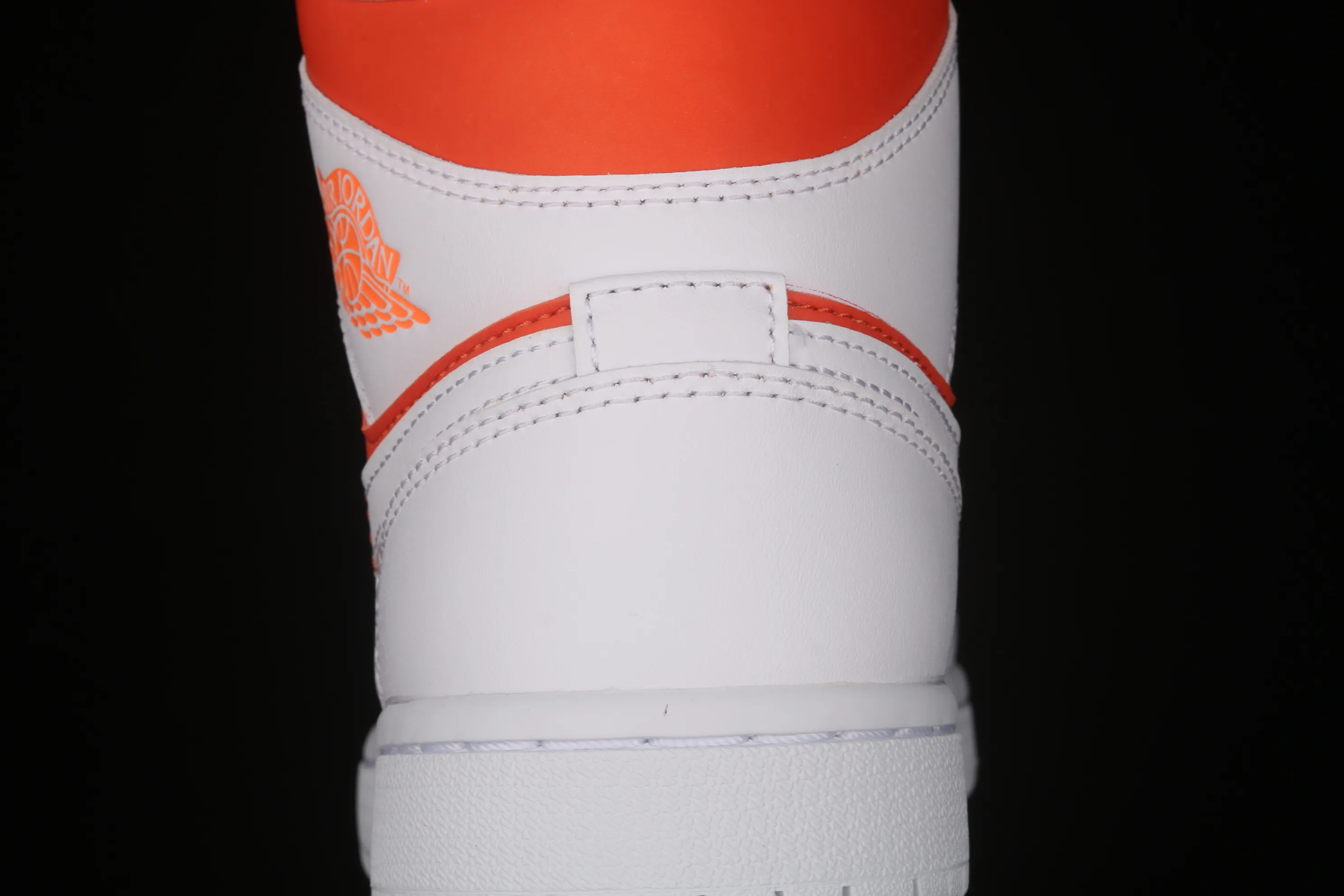 All categories Air Jordan Jordan series basketball shoes Air Jordan 1 Mid G version pure original Air Jordan 1 Mid AJ1 Joe 1 white orange China basketball shoes CZ0774-800